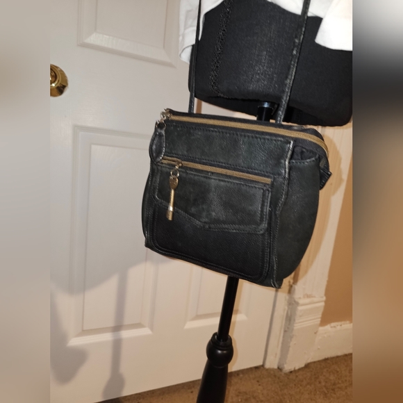 Vintage Fossil Black Leather Crossbody purse - Picture 10 of 10